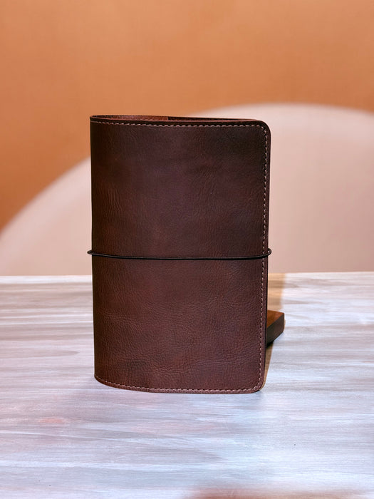 Dakota | A5 Cascade Folio | 72 Hour Auction