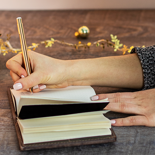 Chic Sparrow Holiday Gift Guide