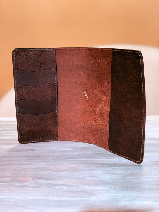 Dakota | A5 Cascade Folio | 72 Hour Auction