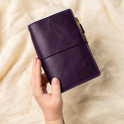 Coffee House | Cascade Traveler's Notebook - ChicSparrow