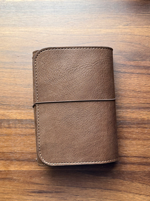 Voyager | B6 Trifold Traveler's Notebook