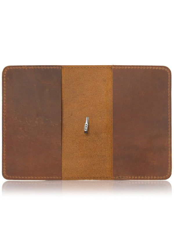 Callahan brown planner cover interior. Leather journal cover with two pockets. Fits many travelers notebook insert sizes.