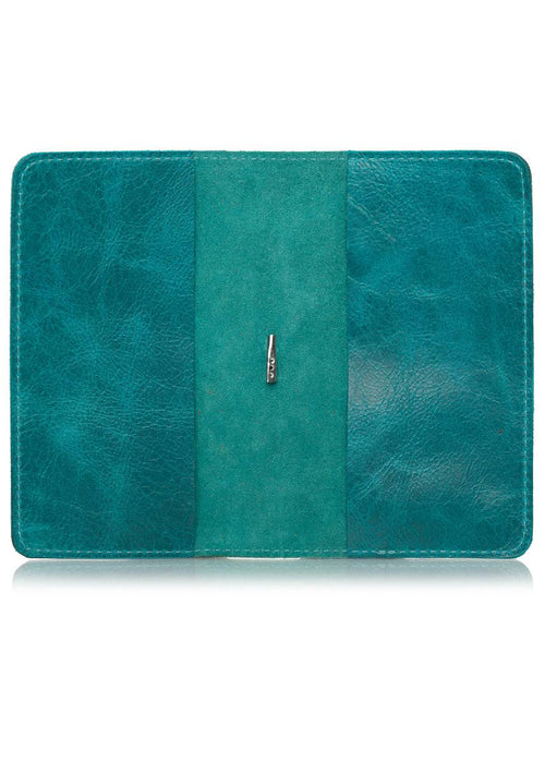 Avalon blue planner cover interior. Leather journal cover with two pockets. Fits many travelers notebook insert sizes.